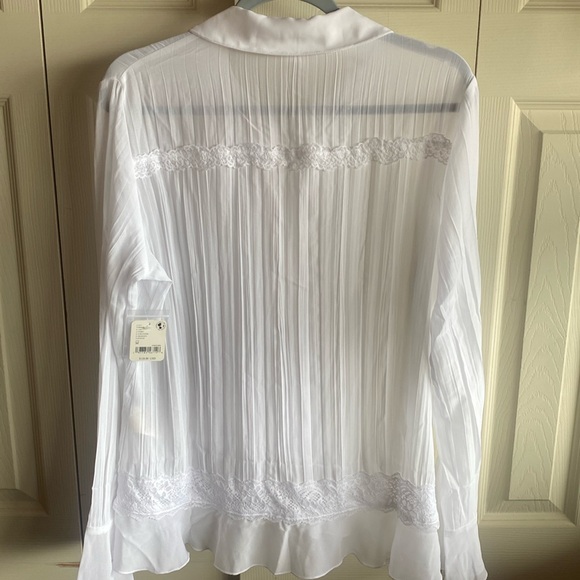 Free People NWT Bad at Love Ruffle & Lace Long Sleeve Button-Up Blouse Medium - Picture 6 of 14